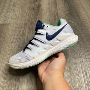 Nike Womens‎ Air Zoom Vapor X HC AA8027-010 White Tennis Shoes Sneakers Size 7.5